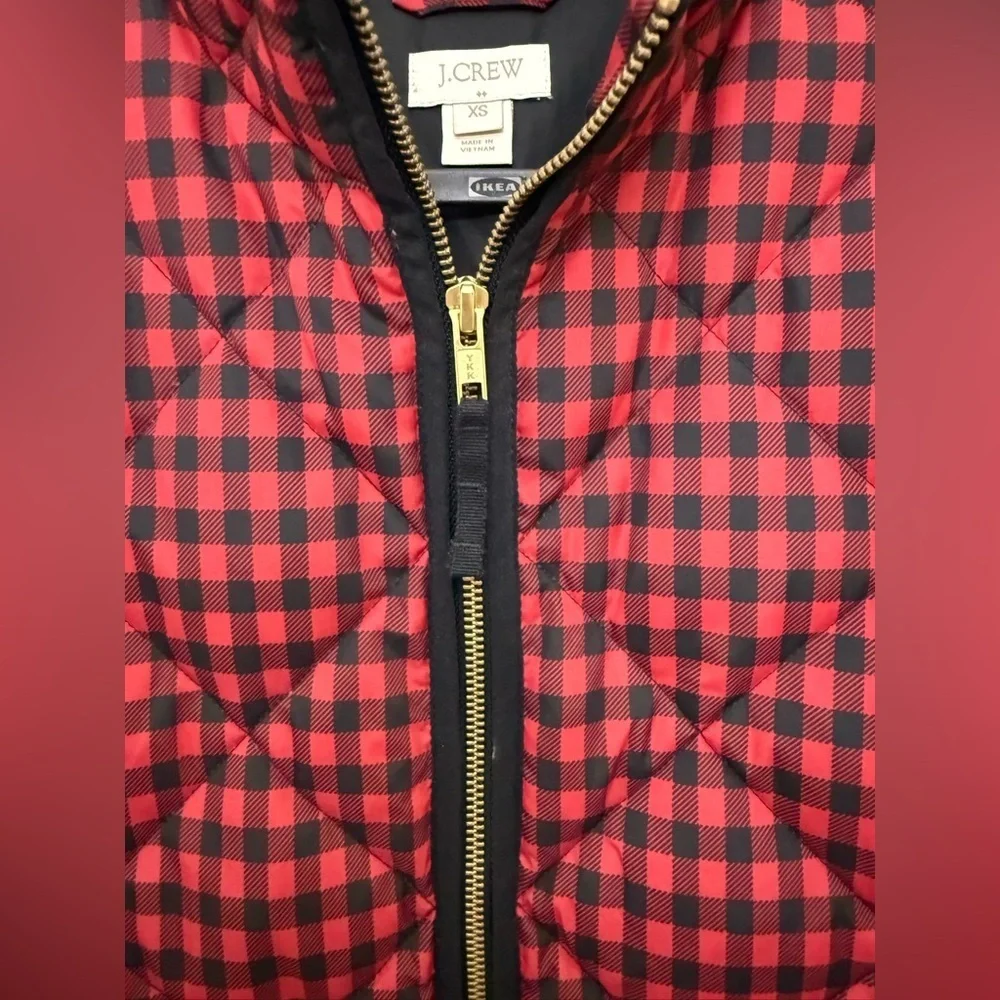 J.Crew Womens Buffalo Check Down Puffer Vest Size XS Red/Black Full-Zip